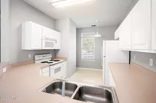 81 3rd Ave, Bluffton, SC 29910 - Photo 10