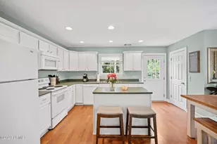 1309 Broad St, Beaufort, SC 29902 - Photo 10