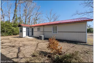 1076 Aiken Avenue S, Fairfax, SC 29827 - Photo 6