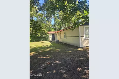 1076 Aiken Avenue S, Fairfax, SC 29827 - Photo 8