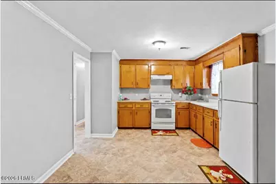 1076 Aiken Avenue S, Fairfax, SC 29827 - Photo 16