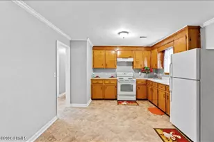 1076 Aiken Ave S, Fairfax, SC 29827 - Photo 16