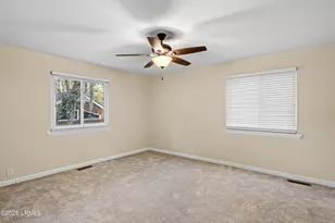 505 Center Dr W, Beaufort, SC 29902 - Photo 22