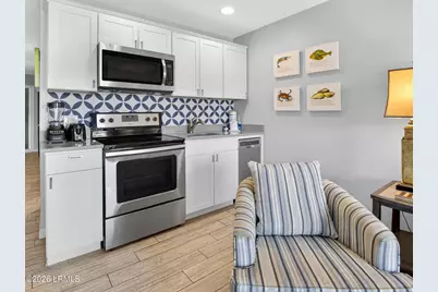 40 Folly Field Road #215b, Hilton Head, SC 29928 - Photo 4