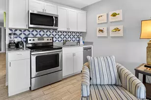 40 Folly Field Rd, Hilton Head, SC 29928 - Photo 4