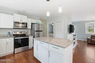 1262 Sea Island Pkwy, Saint Helena Island, SC 29920 - Photo 10