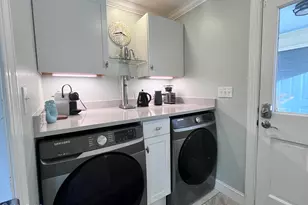 89 James F Byrnes St, Beaufort, SC 29907 - Photo 10