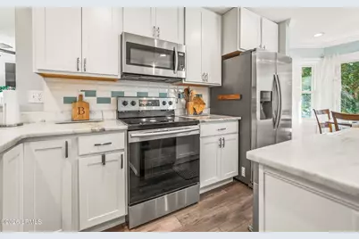 89 James F Byrnes Street, Beaufort, SC 29907 - Photo 8