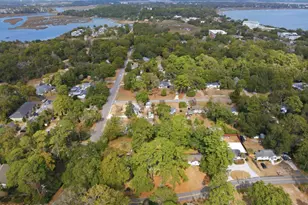 2419 Pine Ct N, Beaufort, SC 29902 - Photo 32