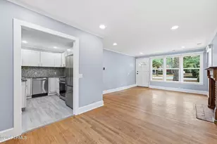 2419 Pine Ct N, Beaufort, SC 29902 - Photo 8