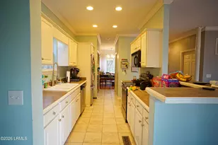 34 Victoria Square Dr, Hilton Head Island, SC 29926 - Photo 6