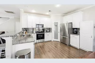 32 Isle Of Palms E, Bluffton, SC 29910 - Photo 8