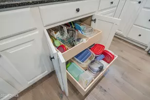 76 Victory Point Dr, Bluffton, SC 29910 - Photo 16