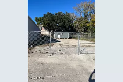 608 Paris Avenue, Port Royal, SC 29935 - Photo 2