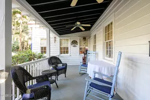 310 Hancock St, Beaufort, SC 29902 - Photo 2