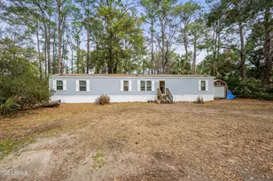 14 Palm Point Rd, Beaufort, SC 29907 - Photo 1