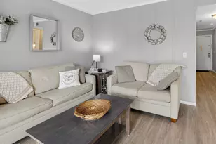 40 Folly Field Rd, Hilton Head, SC 29928 - Photo 16