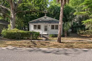 1919 Duke St, Beaufort, SC 29902 - Photo 2