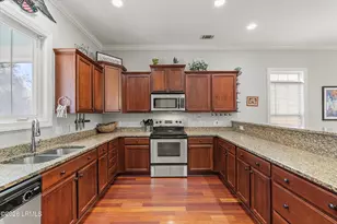 909 12th St, Port Royal, SC 29935 - Photo 14