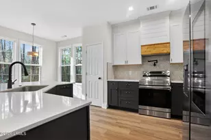 581 Sams Point Rd, Beaufort, SC 29907 - Photo 12