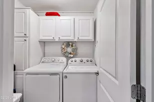 37 S Forest Beach Dr, Hilton Head, SC 29928 - Photo 26