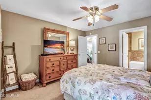 37 S Forest Beach Dr, Hilton Head, SC 29928 - Photo 18