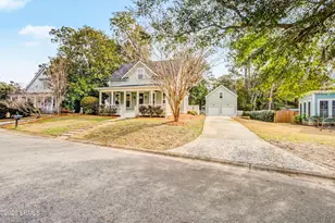 131 Fuller St, Beaufort, SC 29902 - Photo 2