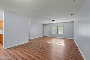 11 Wiggins Rd, Lady's Island, SC 29907 - Photo 4