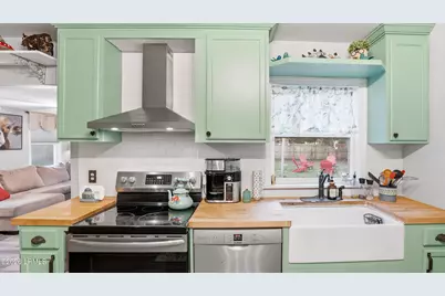 27 Gay Drive, Beaufort, SC 29907 - Photo 4