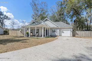 20 Sherwood Ln, Beaufort, SC 29907 - Photo 2