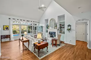 81 Dolphin Point Dr, Beaufort, SC 29907 - Photo 22