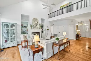 81 Dolphin Point Dr, Beaufort, SC 29907 - Photo 26