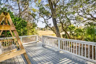 81 Dolphin Point Dr, Beaufort, SC 29907 - Photo 46