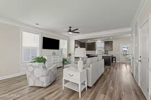 61 Hammock Oaks Cir, Hilton Head Island, SC 29926 - Photo 8