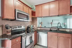 19 Lemoyne Ave, Hilton Head, SC 29928 - Photo 2