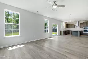 107 Thistle Ln, Beaufort, SC 29907 - Photo 10