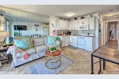 40 Folly Field Road #B130, Hilton Head, SC 29928 - Photo 6