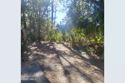 26 Lakeview Lane, Saint Helena Island, SC 29920 - Photo 2