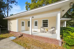 1404 Laudonniere St, Beaufort, SC 29902 - Photo 4