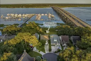 21 Mariners Ct, Port Royal, SC 29935 - Photo 1