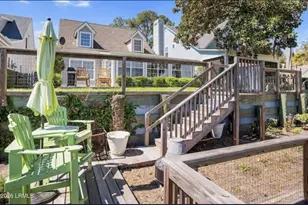 21 Mariners Ct, Port Royal, SC 29935 - Photo 8