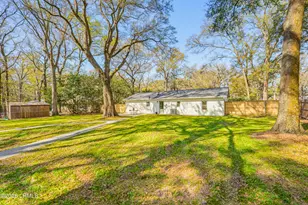 8 Blythewood Rd, Beaufort, SC 29907 - Photo 10