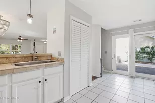 36 Sandy Pointe Dr, Bluffton, SC 29910 - Photo 8