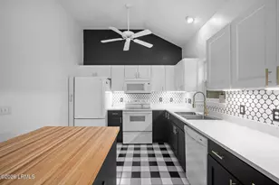 99 Tuscarora Ave, Beaufort, SC 29907 - Photo 8
