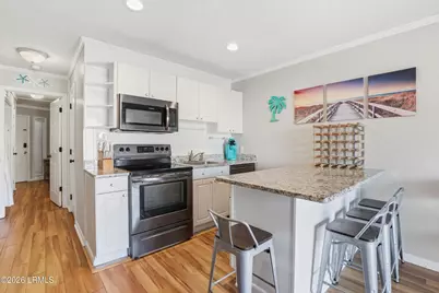 40 Folly Field Road #B114, Hilton Head, SC 29928 - Photo 2