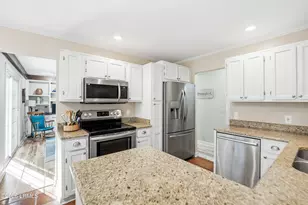 142 Wade Hampton Dr, Beaufort, SC 29907 - Photo 16