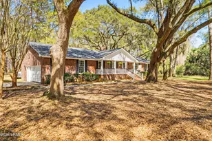 607 Ashdale Dr, Beaufort, SC 29907 - Photo 2