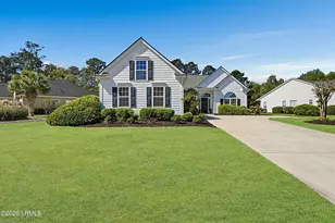 6 Crescent Cir, Bluffton, SC 29910 - Photo 2