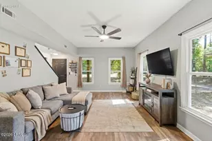 54 Brickyard Point Rd S, Beaufort, SC 29907 - Photo 12