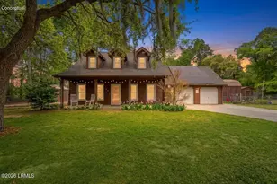 54 Brickyard Point Rd S, Beaufort, SC 29907 - Photo 2